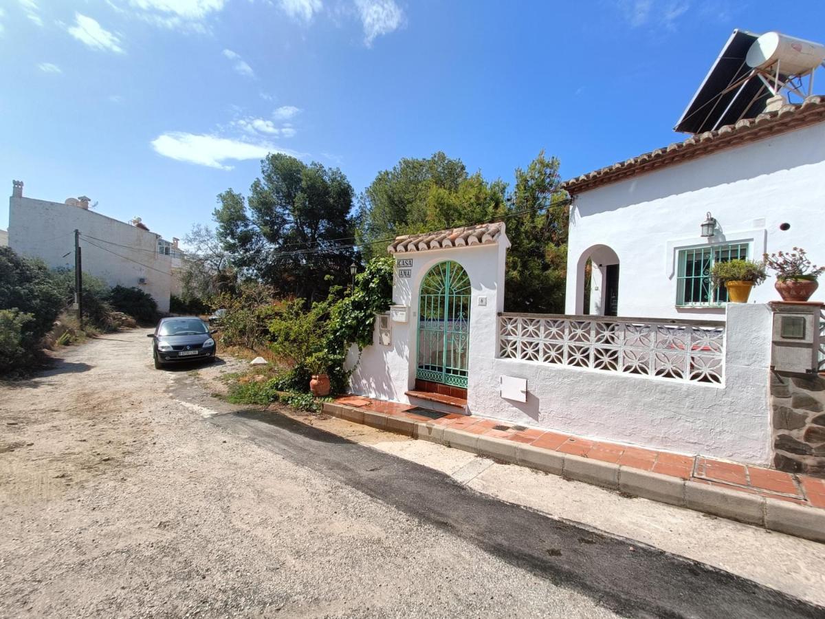Вілла Casa Ana Нерха Екстер'єр фото